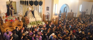 Faltan costaleros
