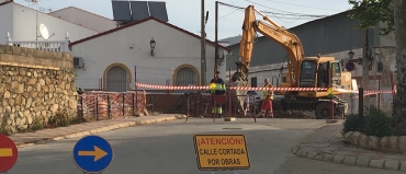 Calle cortada por obras