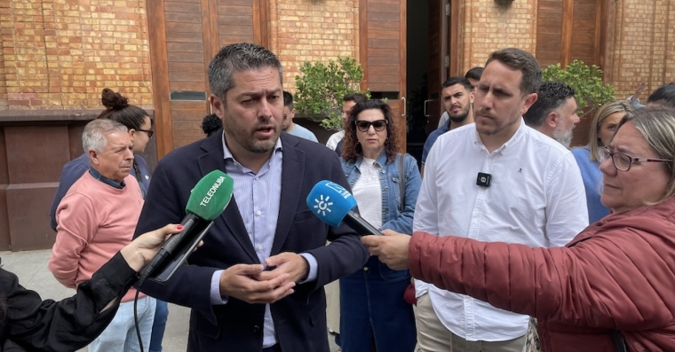 PSOE respalda moción censura
