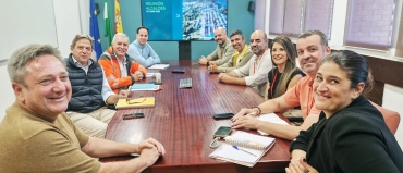 Reunión del alcaldes en la mina